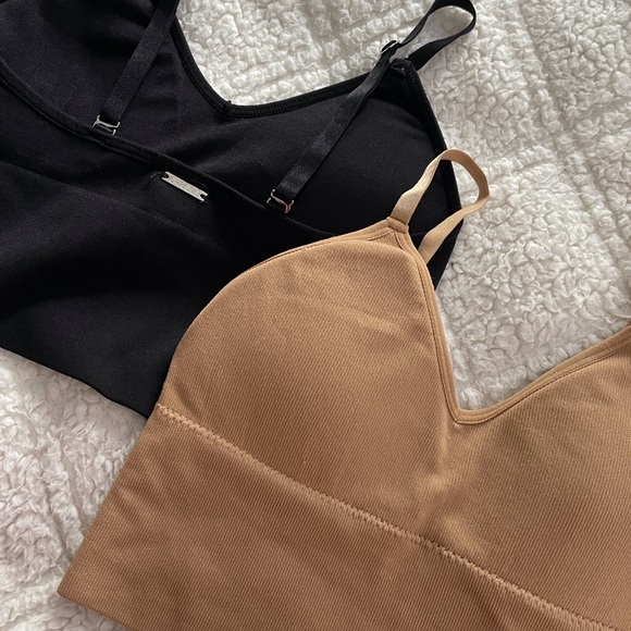 2 built in bra crops, size m - Picture 1 of 4